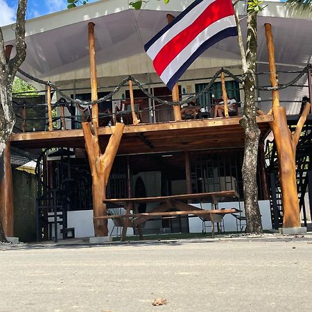 Uvita Pirates Hostel Dış mekan fotoğraf